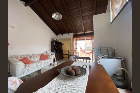 Casa de condomínio para alugar com 194m², 2 quartos e 1 vagaSala 2