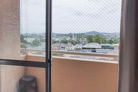 Sacada de apartamento para alugar com 3 quartos, 75m² em Quitaúna, Osasco