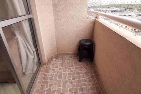 Sacada de apartamento para alugar com 3 quartos, 75m² em Quitaúna, Osasco