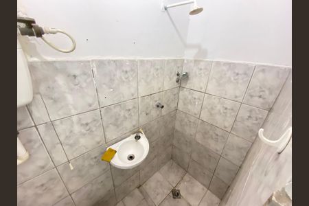 Casa para alugar com 55m², 1 quarto e sem vagaBanheiro