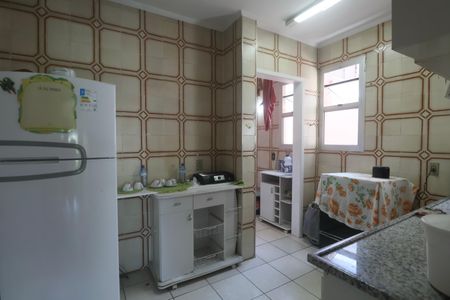 Apartamento para alugar com 100m², 2 quartos e 1 vaga Apartamento para alugar com 100m², 2 quartos e 1 vagaCozinha