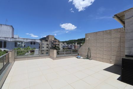 Apartamento para alugar com 100m², 2 quartos e 1 vaga Apartamento para alugar com 100m², 2 quartos e 1 vagaVaranda