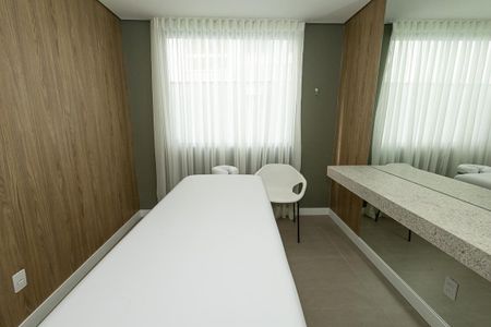 Apartamento para alugar com 94m², 2 quartos e 2 vagaslazer completo