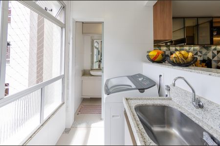 Apartamento à venda com 110m², 3 quartos e 1 vagaÁrea de serviço