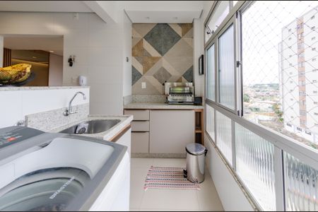 Apartamento à venda com 110m², 3 quartos e 1 vagaÁrea de serviço