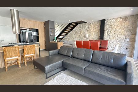 Casa à venda com 3 quartos, 200m² em Residencial Tambore III, Santana de Parnaíba
