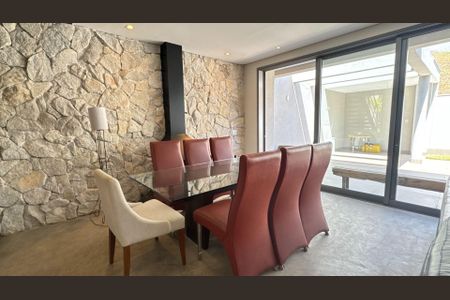 Casa à venda com 3 quartos, 200m² em Residencial Tambore III, Santana de Parnaíba