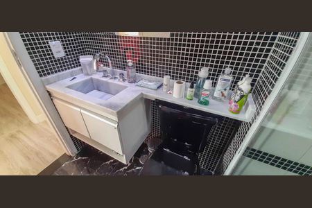 Apartamento à venda com 44m², 2 quartos e 1 vagaBanheiro Social