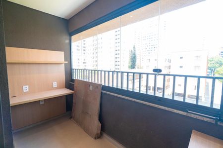 Studio para alugar com 25m², 1 quarto e sem vaga Studio para alugar com 25m², 1 quarto e sem vagaSacada