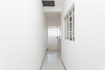 Casa para alugar com 145m², 5 quartos e sem vaga Casa para alugar com 145m², 5 quartos e sem vagaCorredor