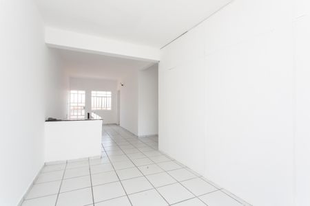 Casa para alugar com 145m², 5 quartos e sem vaga Casa para alugar com 145m², 5 quartos e sem vagaSala
