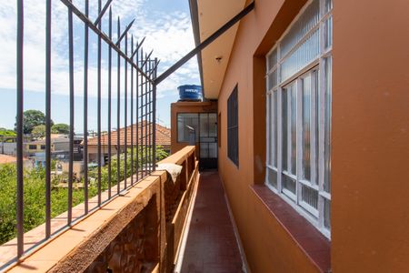 Casa para alugar com 145m², 5 quartos e sem vaga Casa para alugar com 145m², 5 quartos e sem vagaVaranda