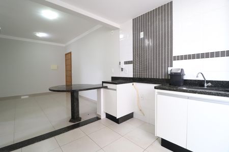 Apartamento para alugar com 65m², 2 quartos e 1 vagaCozinha