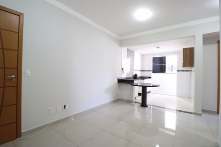 Apartamento para alugar com 65m², 2 quartos e 1 vagaSala