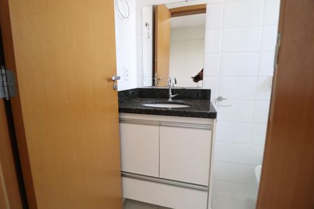 Apartamento para alugar com 65m², 2 quartos e 1 vagaBanheiro do Quarto 2