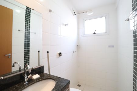 Apartamento para alugar com 65m², 2 quartos e 1 vagaBanheiro Social