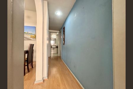 Apartamento à venda com 88m², 2 quartos e 1 vagaCorredor