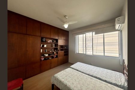 Quarto 1 de apartamento à venda com 2 quartos, 88m² em Copacabana, Rio de Janeiro