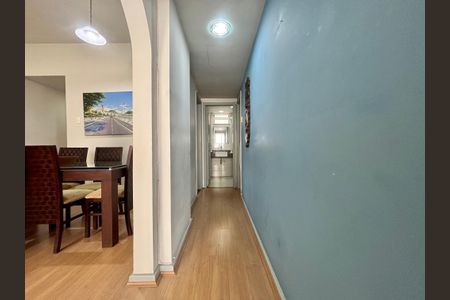 Apartamento à venda com 88m², 2 quartos e 1 vagaCorredor