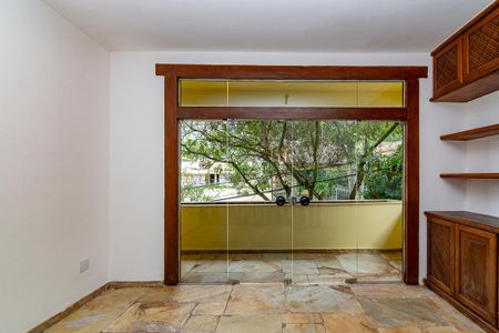 Casa à venda com 478m², 4 quartos e 6 vagasSala 2