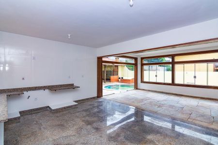 Casa à venda com 478m², 4 quartos e 6 vagasCozinha