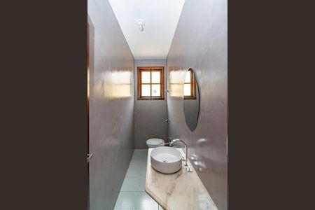 Casa à venda com 478m², 4 quartos e 6 vagasLavabo