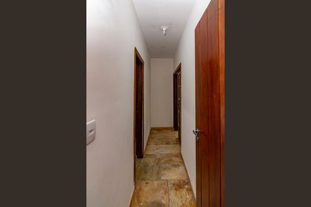 Casa à venda com 478m², 4 quartos e 6 vagasCorredor