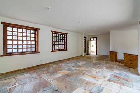 Casa à venda com 478m², 4 quartos e 6 vagasSala 1