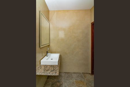 Casa à venda com 478m², 4 quartos e 6 vagasBanheiro da Suíte 3