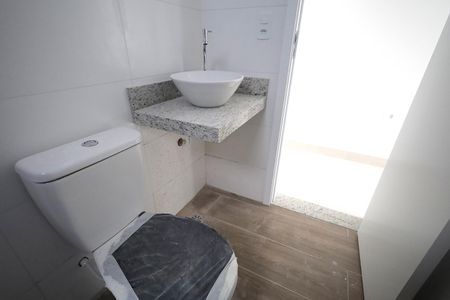 Apartamento à venda com 58m², 2 quartos e 1 vaga Apartamento à venda com 58m², 2 quartos e 1 vagaBanheiro