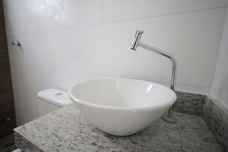 Apartamento à venda com 58m², 2 quartos e 1 vaga Apartamento à venda com 58m², 2 quartos e 1 vagaBanheiro