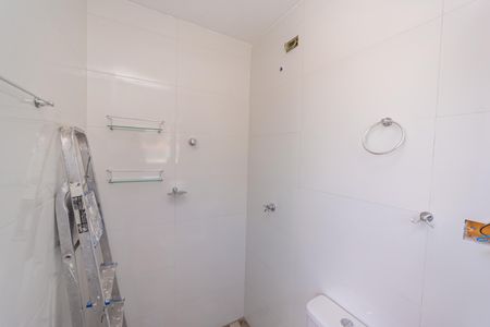 Banheiro de apartamento para alugar com 2 quartos, 45m² em Vila Paranagua, São Paulo