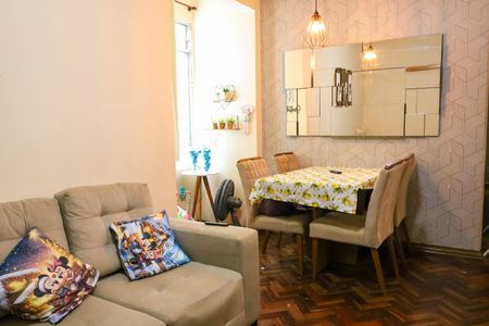 Apartamento à venda com 64m², 2 quartos e 1 vaga Apartamento à venda com 64m², 2 quartos e 1 vagaSala