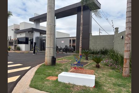 Casa de condomínio para alugar com 70m², 2 quartos e 1 vagaFachada