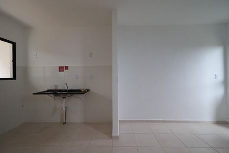 Sala de casa de condomínio para alugar com 2 quartos, 70m² em Parque Residencial Candido Portinari, Ribeirão Preto