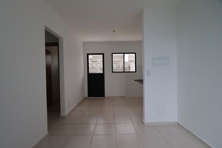 Sala de casa de condomínio para alugar com 2 quartos, 70m² em Parque Residencial Candido Portinari, Ribeirão Preto