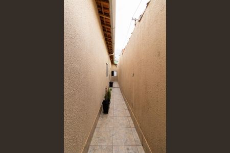 Casa à venda com 115m², 2 quartos e 1 vagaCorredor