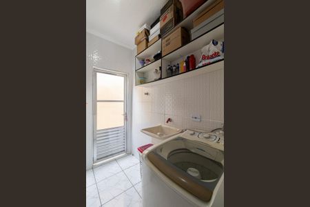 Casa à venda com 115m², 2 quartos e 1 vagaÁrea de Serviço