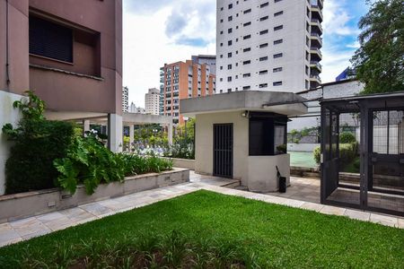 Apartamento à venda com 254m², 3 quartos e 5 vagasEntrada