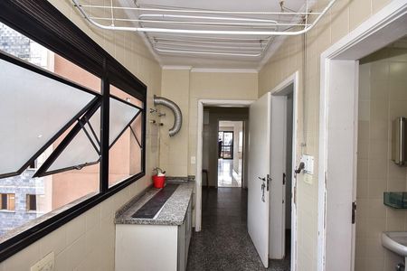 Apartamento à venda com 254m², 3 quartos e 5 vagasÁrea de Serviço 