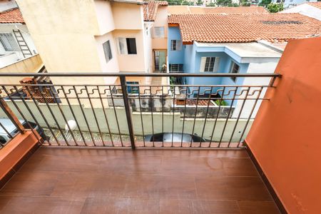 Apartamento à venda com 60m², 2 quartos e 1 vaga Apartamento à venda com 60m², 2 quartos e 1 vagaVaranda