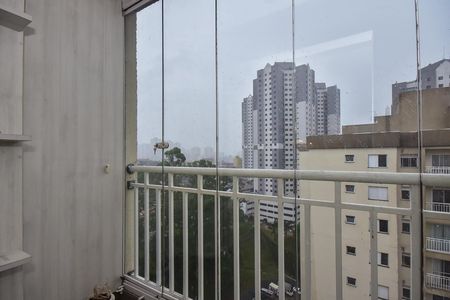 Varanda de apartamento para alugar com 2 quartos, 46m² em Jardim Henriqueta, Taboão da Serra