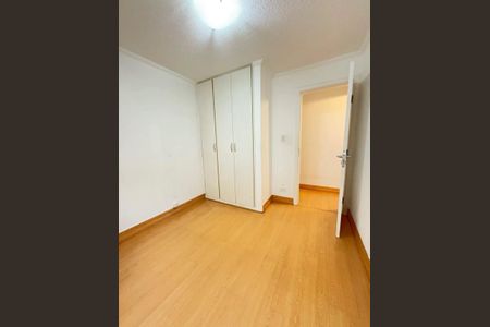 Foto 11 de apartamento à venda com 3 quartos, 66m² em Vila Uberabinha, São Paulo