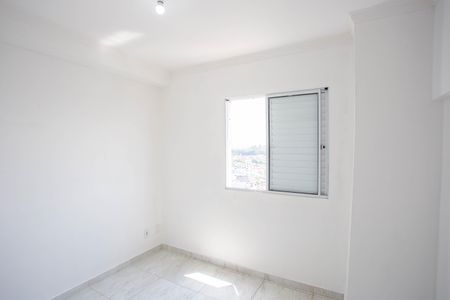 Quarto 2 de apartamento para alugar com 2 quartos, 42m² em Canhema, Diadema