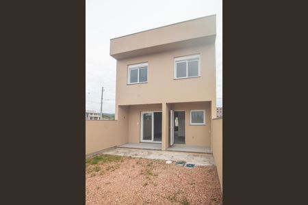 Casa à venda com 112m², 3 quartos e 2 vagasQuintal