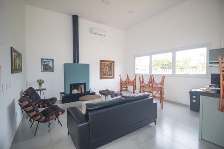 Casa à venda com 112m², 3 quartos e 2 vagasÁrea comum - Salão de festas