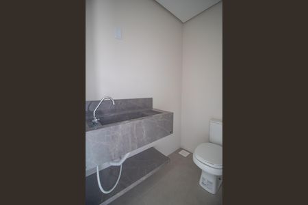 Casa à venda com 112m², 3 quartos e 2 vagasBanheiro