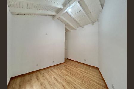 Casa à venda com 220m², 4 quartos e 2 vagasQuarto 3