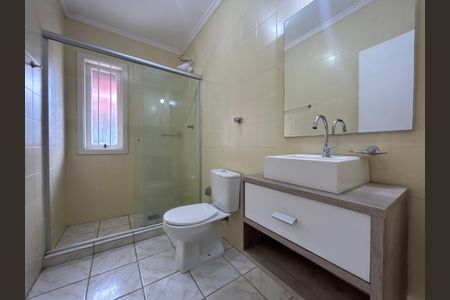 Casa à venda com 220m², 4 quartos e 2 vagasBanheiro 3