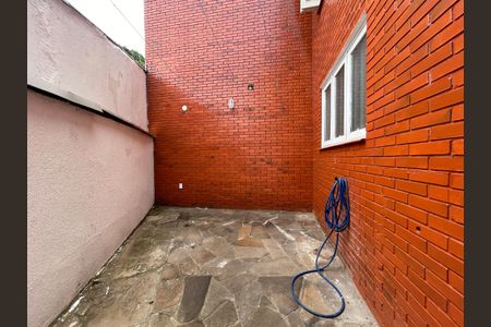 Casa à venda com 220m², 4 quartos e 2 vagasPátio